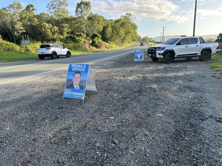 Community Roadside Upper Coomera